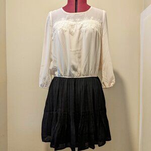 New Women's Two-Tone Black & White Mini Dress, Pleated Skirt, Lace Detail size M